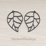 PD.597 // Large Leaf Pendant, 2 Pc
