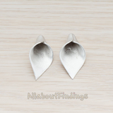 PD.634 // Lily Pendant, 2 Pc
