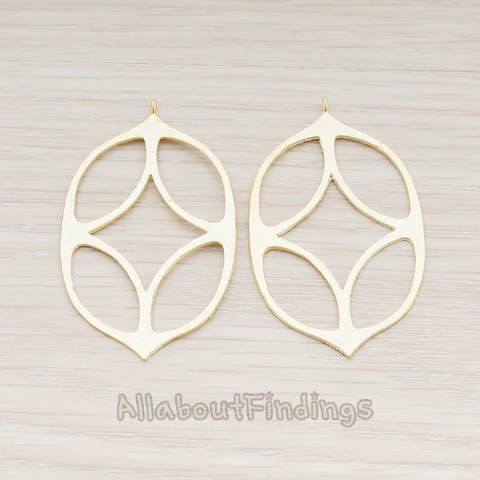 PD.635 // Beetle Shaped Oval Pendant, 2 Pc