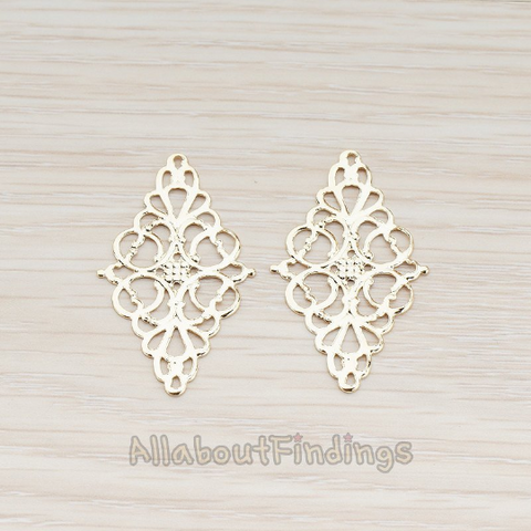 PD.640 // Diamond Shape Gothic Pendant, 2 Pc