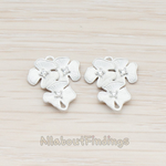 PD.649 // Cubic Zirconia Cetered Triple Flowers Connector Pendant, 2 Pc