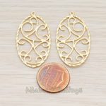 PD.688 // Twisted Textured Floral Oval Pendant, 2 Pc