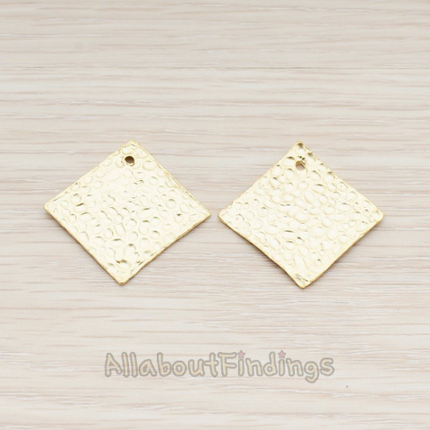 PD.730 // Square Textured Press Pendant, 2 Pc