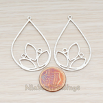 PD.826 // Triple Eye Shape Links in Teardrop Pendant, 2 Pc