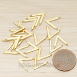 PD.919 // V Shaped Connetor Pendant, 2 Pc