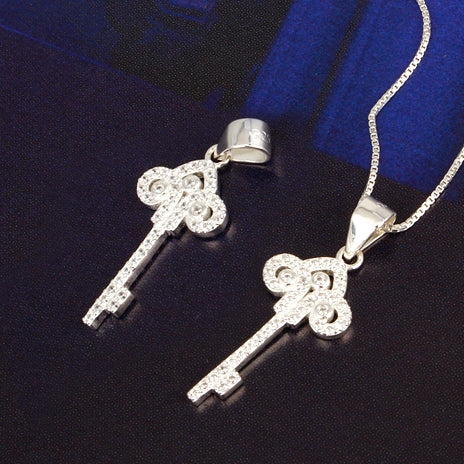 SPD.0132 / 925 Silver Cubic Clover Key Pendant, 1pc / PO120